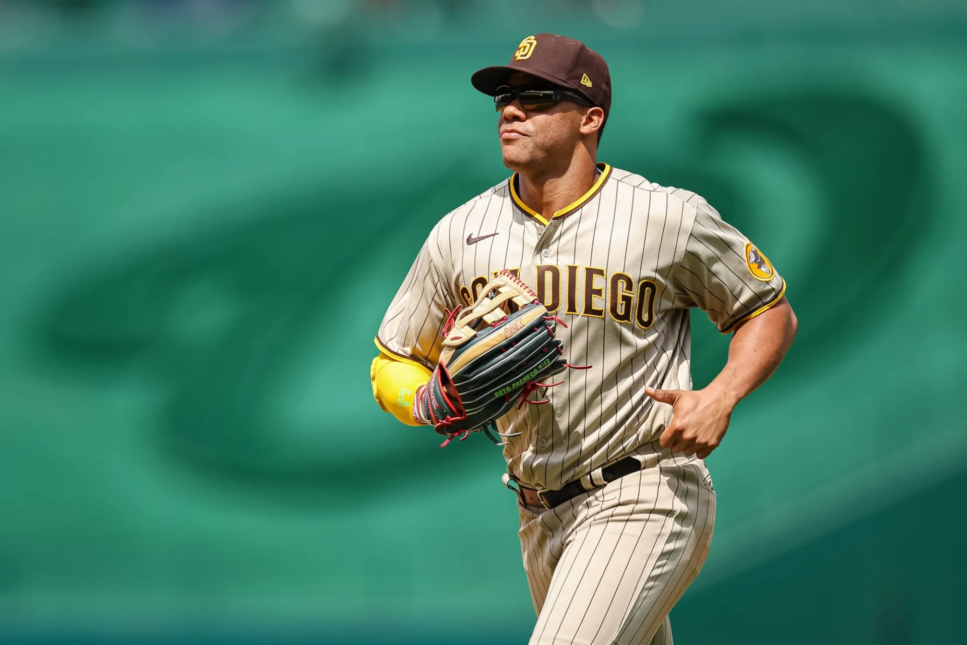 Juan Soto in the outfield during a San Diego Padres game in 2022.